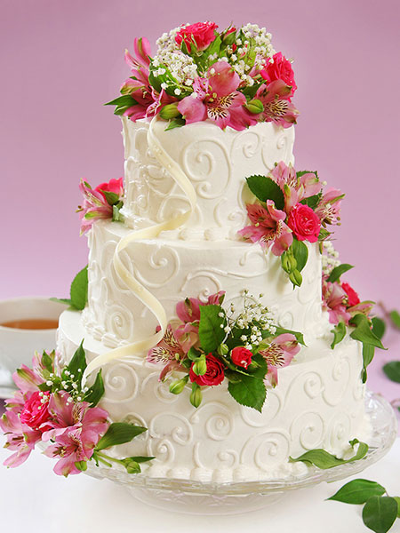 Flowers For Your Wedding Cake